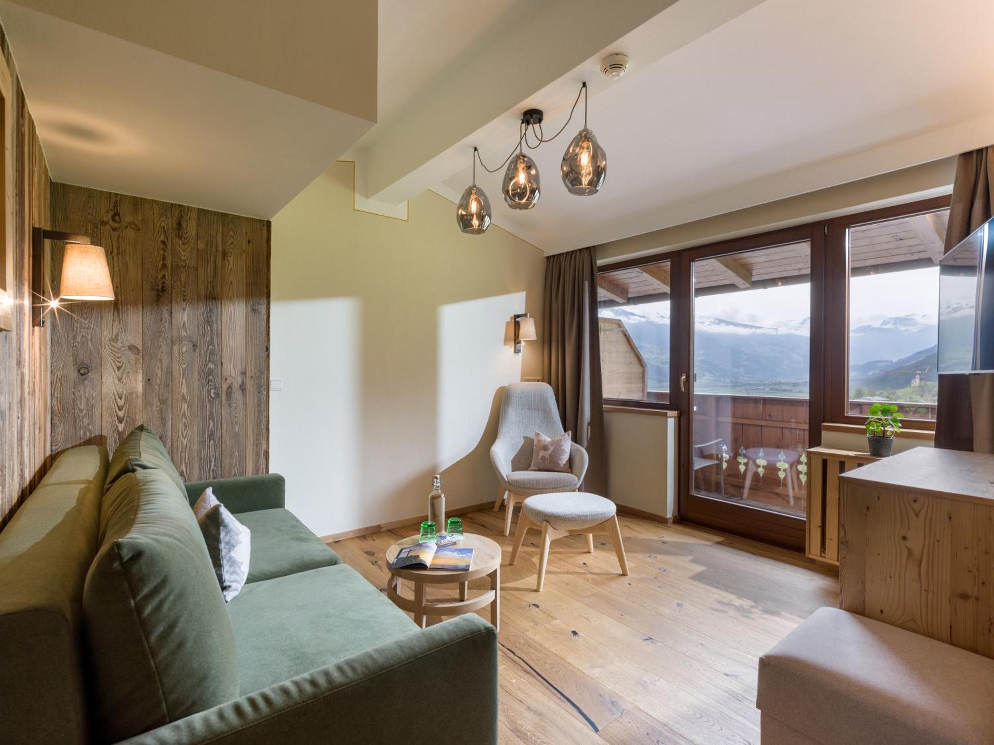 Hotel Waldfriede - Der Logenplatz Im Zillertal ฟือเกน ภายนอก รูปภาพ