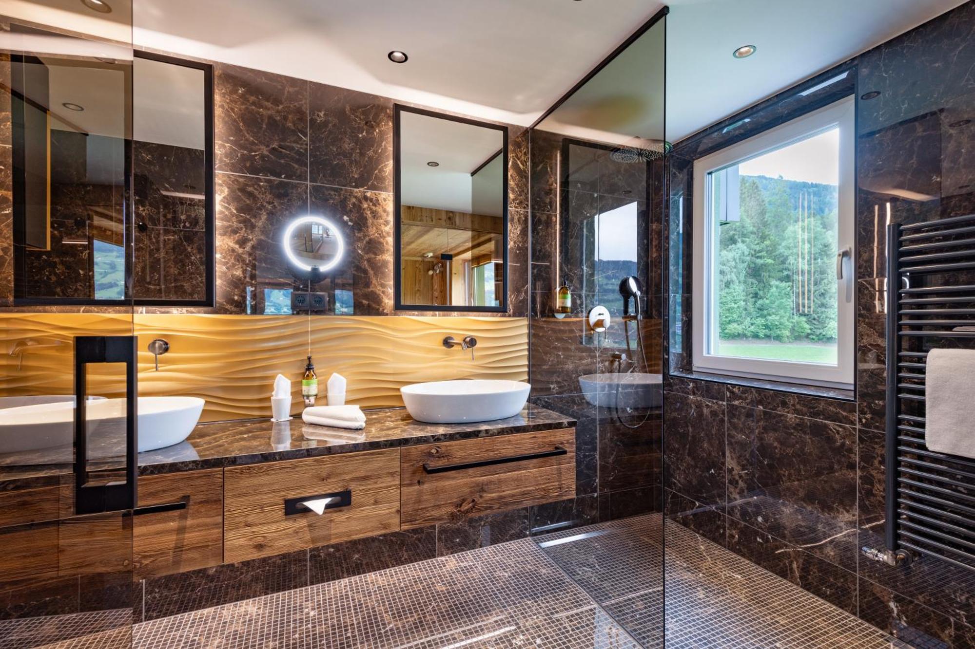 Hotel Waldfriede - Der Logenplatz Im Zillertal ฟือเกน ภายนอก รูปภาพ