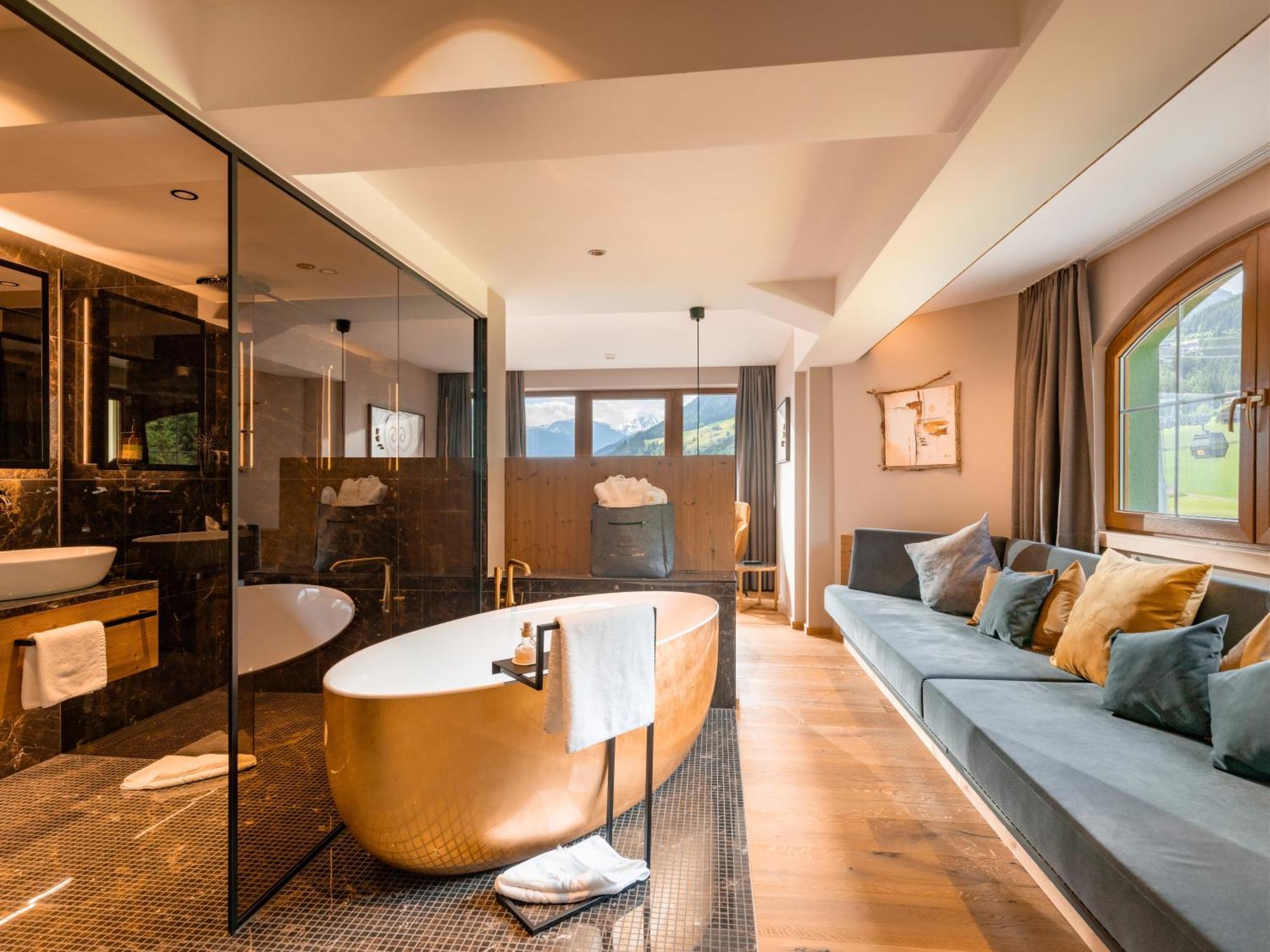 Hotel Waldfriede - Der Logenplatz Im Zillertal ฟือเกน ภายนอก รูปภาพ