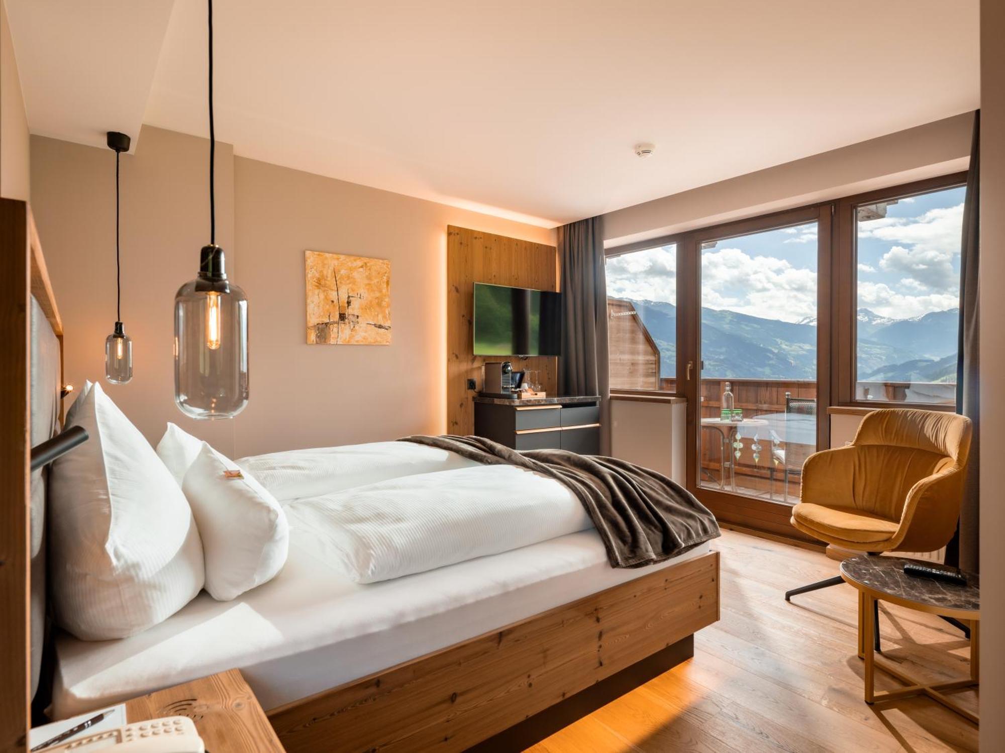 Hotel Waldfriede - Der Logenplatz Im Zillertal ฟือเกน ภายนอก รูปภาพ