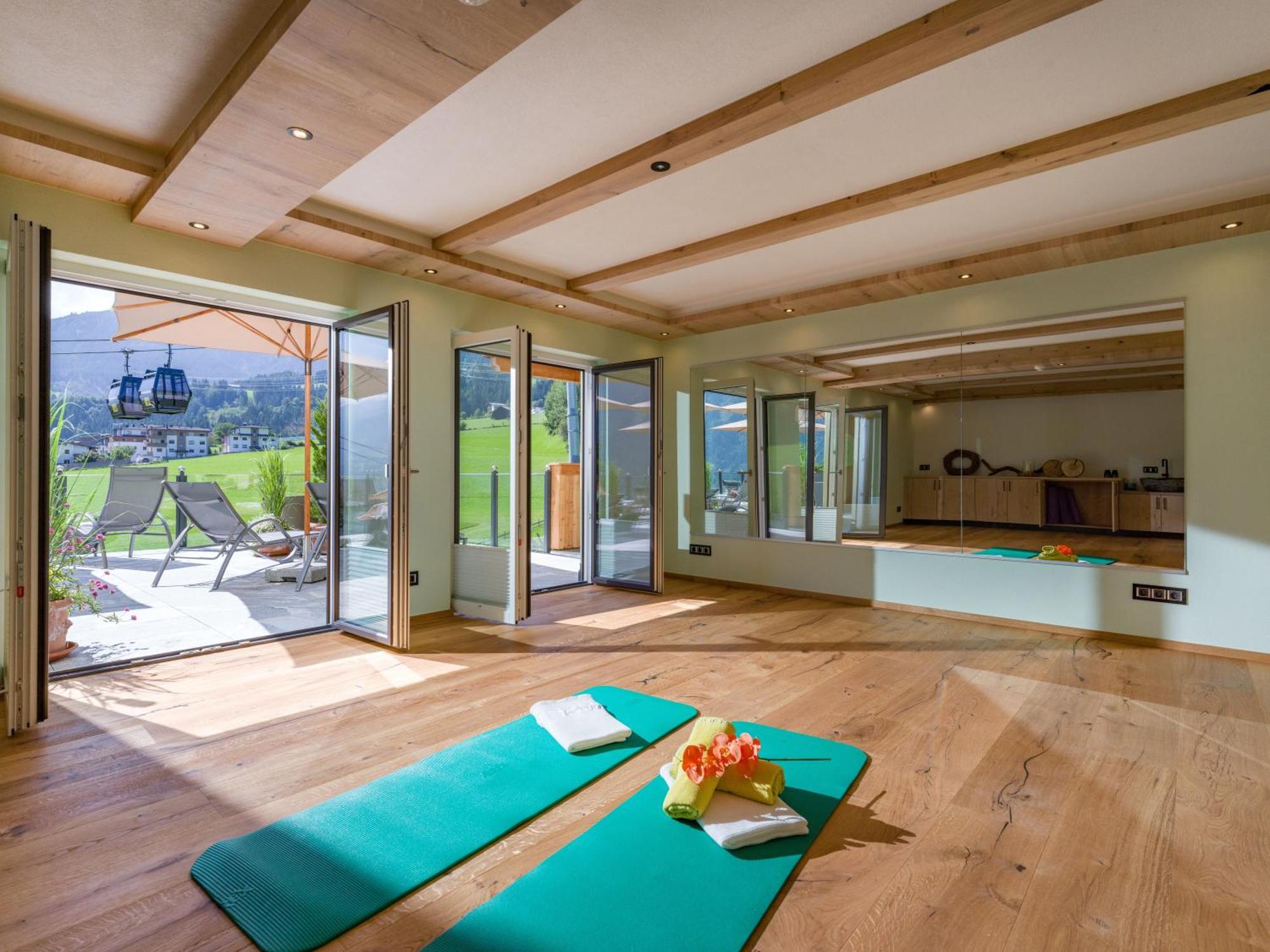 Hotel Waldfriede - Der Logenplatz Im Zillertal ฟือเกน ภายนอก รูปภาพ